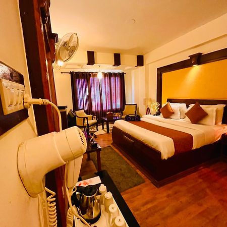 Hotel Midtown Manali Eksteriør billede