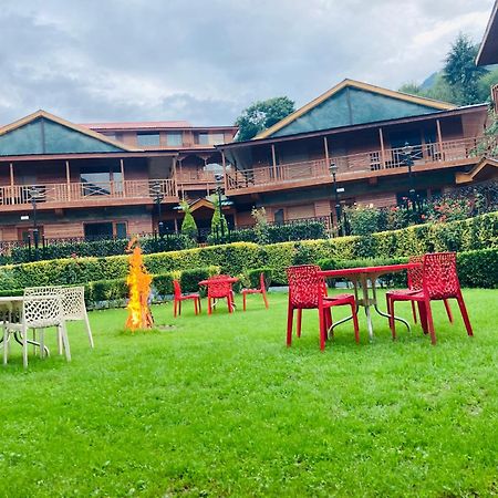 Hotel Midtown Manali Eksteriør billede